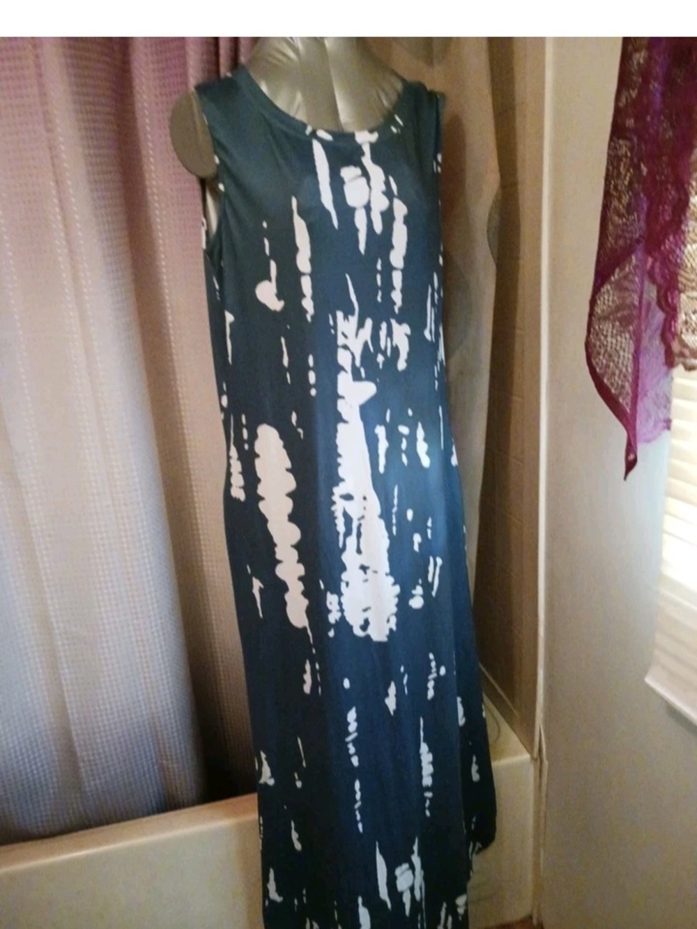 Sleeveless Teal and White Print   Ladies Maxi Dress Hount Size L